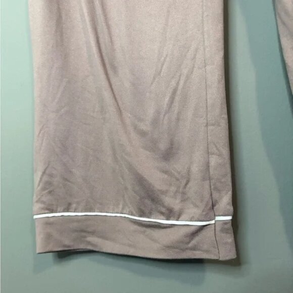 Born size large super soft Women's Pajama lounge Pants in Taupe straight leg - Picture 5 of 6
